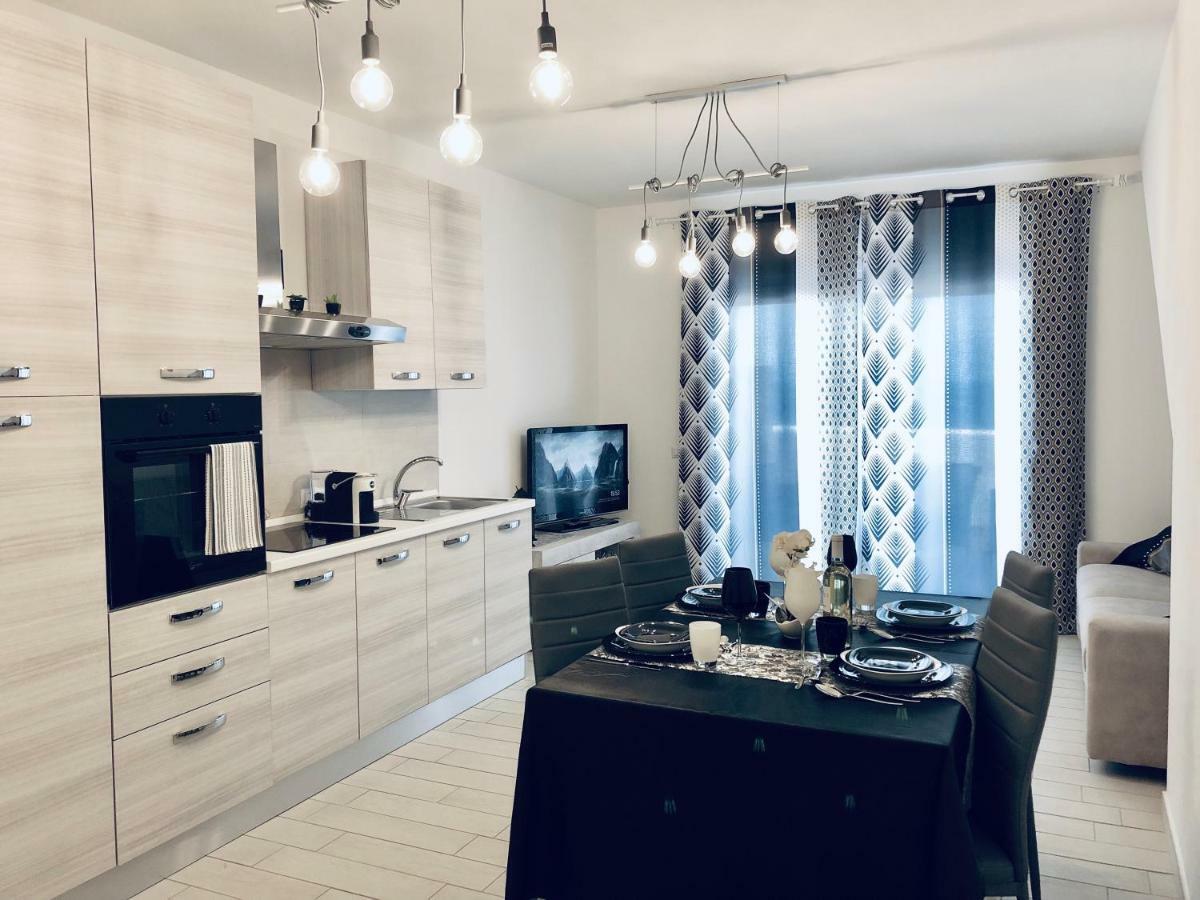 Il Tramonto Luxury House Appartement Valledoria  Buitenkant foto